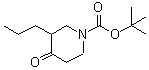 CAS 登录号：277298-22-3， 4-氧代-3-丙基-1-哌啶羧酸叔丁酯