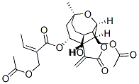 CAS 登录号：57800-56-3， (Z)-2-乙酰氧基甲基-2-丁烯酸 [(3aR,4R,6S,9S,10S,11R,11aS)-十二氢-10-乙酰氧基甲基-9-羟基-6-甲基-3-亚甲基-2-氧代-6,11-环氧环癸并[b]呋喃-4-基] 酯