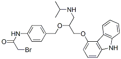 CAS 登录号：97458-54-3， 2-溴-N-[4-[2-[[3-(9H-咔唑-4-基氧基)-2-羟基丙基]氨基]-2-甲基丙基]苯基]-乙酰胺