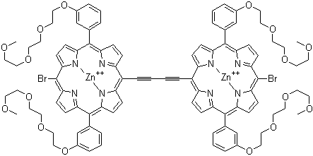 CAS 登录号：1051971-74-4, 二溴双[3-[2-[2-(2-甲氧乙氧基)乙氧基]乙氧基]苯基]卟吩乙炔二聚体锌盐