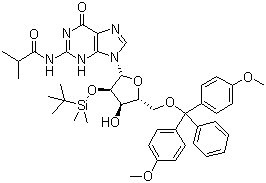 5'-O-[Bis(4-methoxyphenyl)phenylmethyl]-2'-O-[(tert-butyl)dimethylsilyl]-N-(2-methyl-1-oxopropyl)guanosine molecular structure (CAS 81279-39-2)